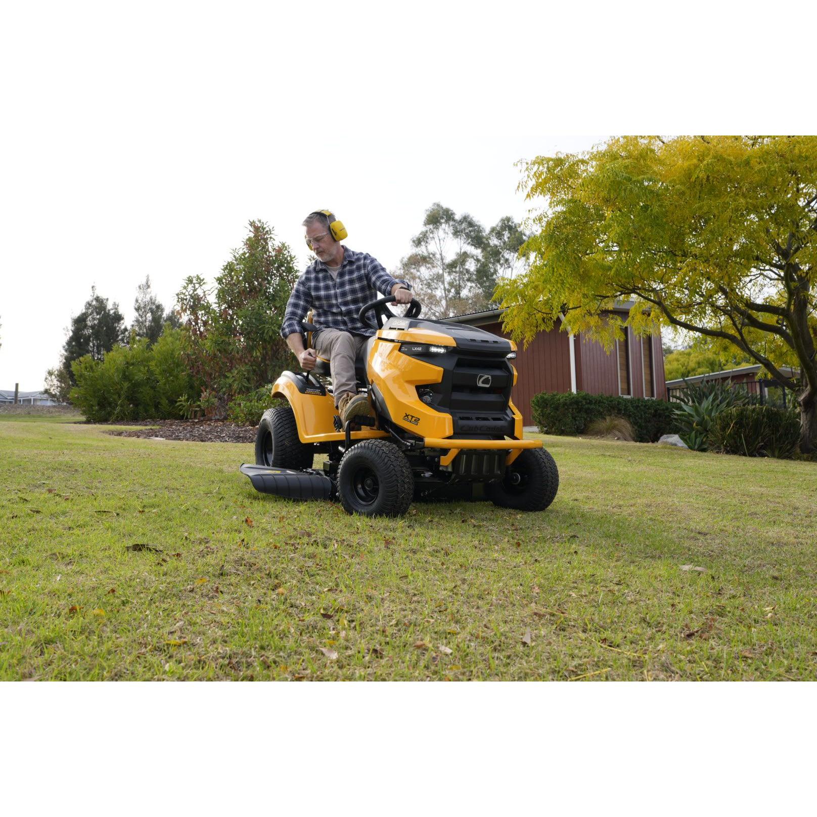 Cub Cadet Enduro XT2 42 K - Suited to large blocks up to small acreage. - Image 5
