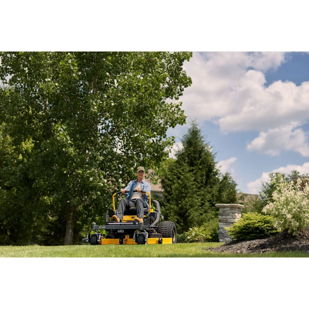 Cub Cadet Z3 54 Zero Turn Mower - User comfort is paramount with many clever ergonomic features built in. - Image 13