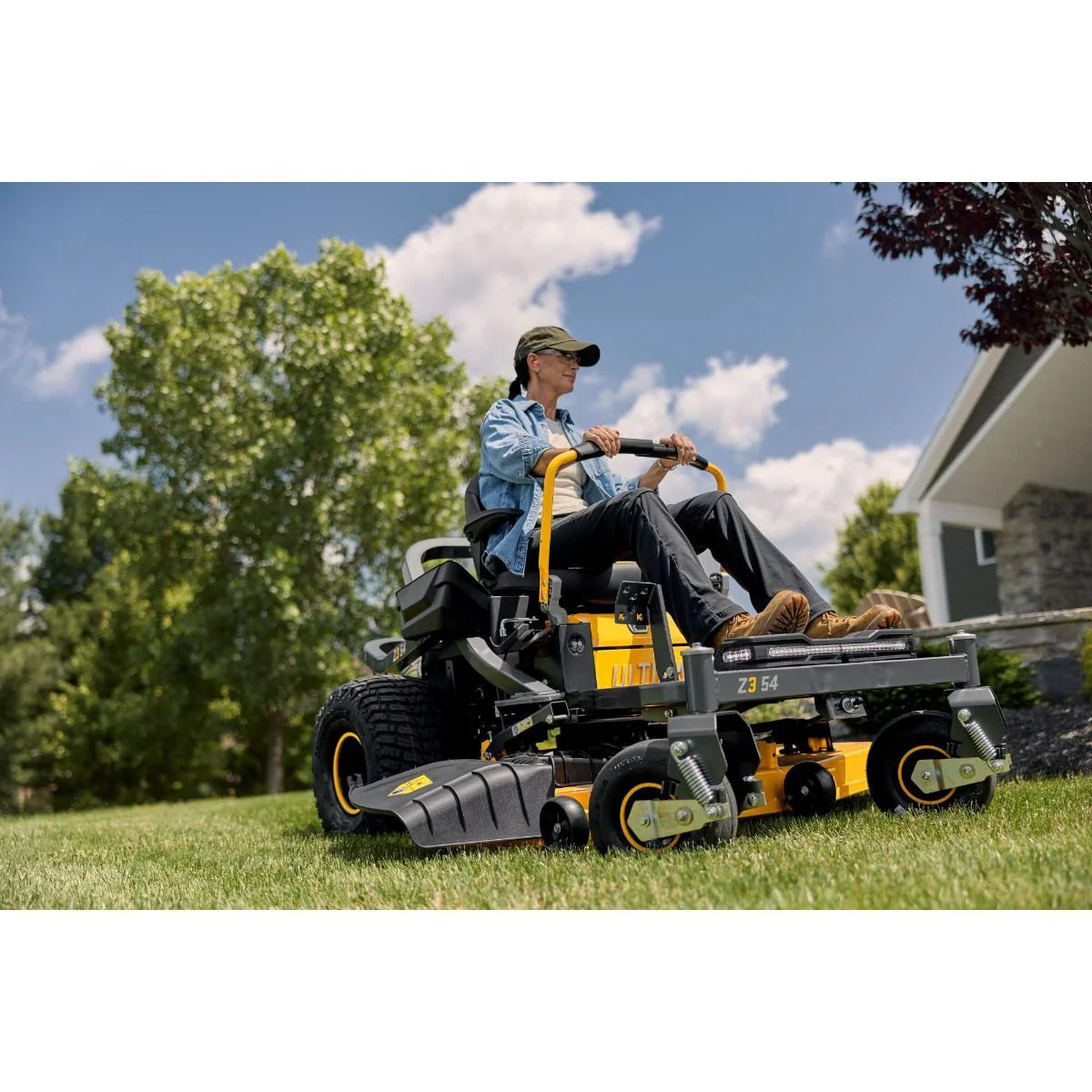 Cub Cadet Z3 54 Zero Turn Mower - User comfort is paramount with many clever ergonomic features built in. - Image 14