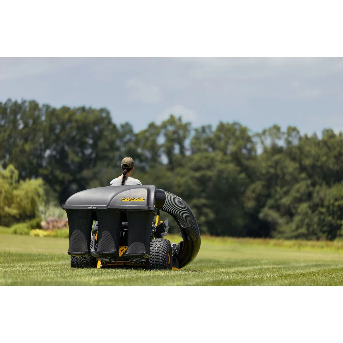 Cub Cadet Z3 54 Zero Turn Mower - User comfort is paramount with many clever ergonomic features built in. - Image 15
