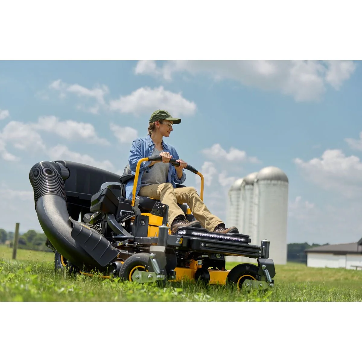 Cub Cadet Z3 54 Zero Turn Mower - User comfort is paramount with many clever ergonomic features built in. - Image 9