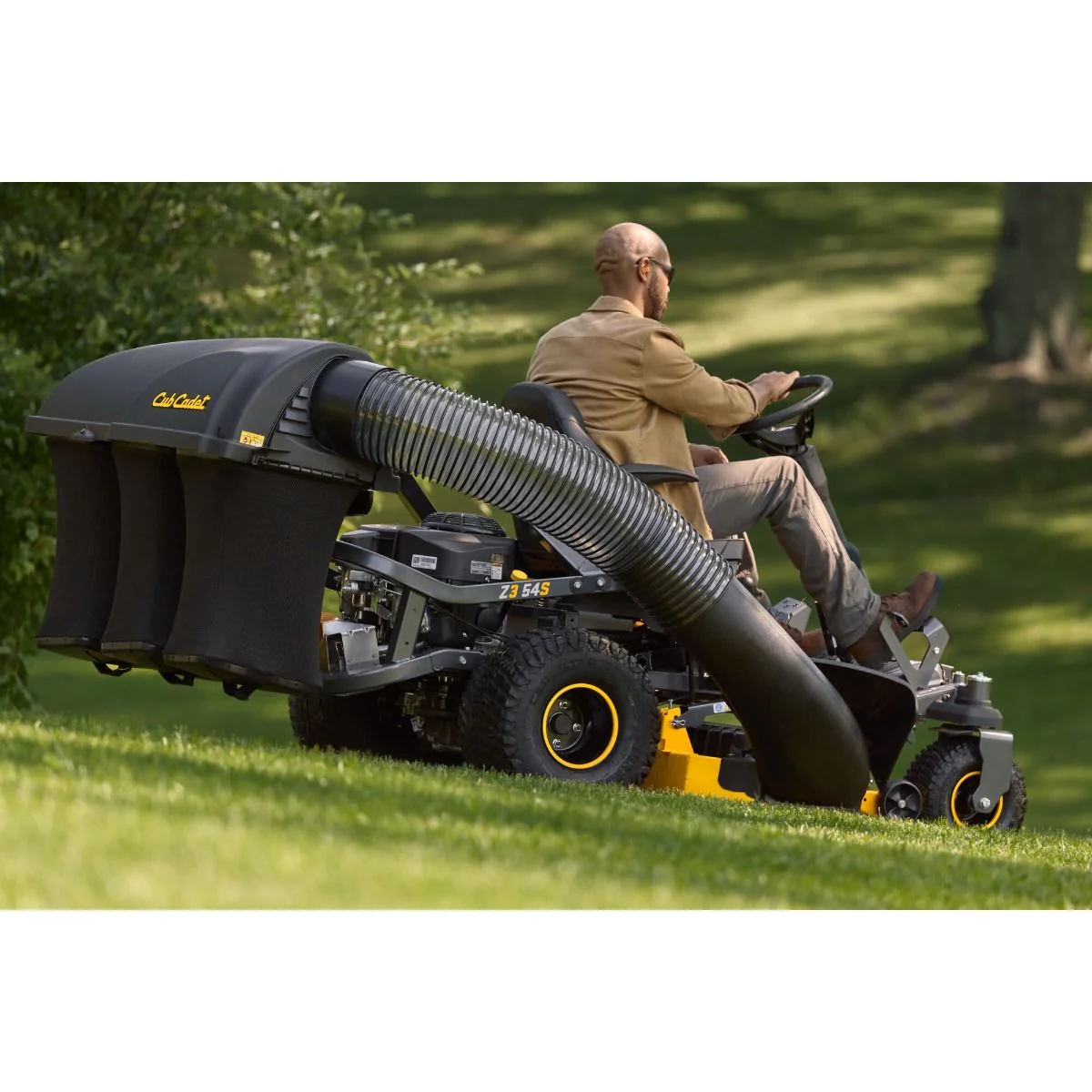 Cub Cadet Z3 60 S Zero Turn Mower - Comfort, easy adjustments, and aggressive tires ideal for challenging terrain and professional-quality mowing. - Image 15