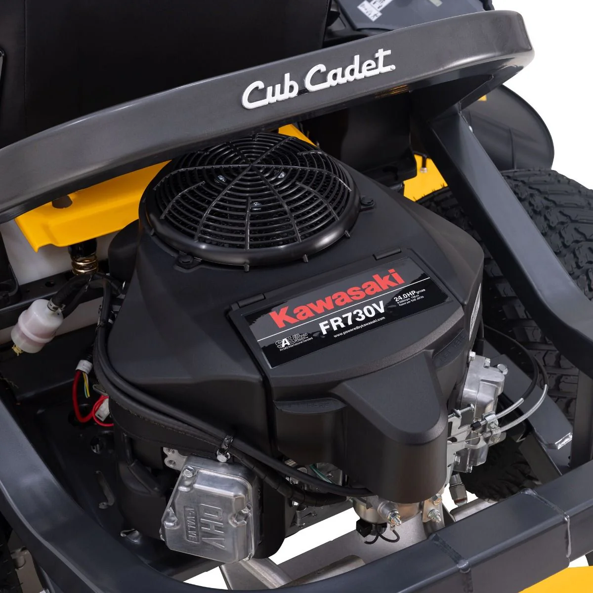 Cub Cadet Z3 60 S Zero Turn Mower - Comfort, easy adjustments, and aggressive tires ideal for challenging terrain and professional-quality mowing. - Image 6