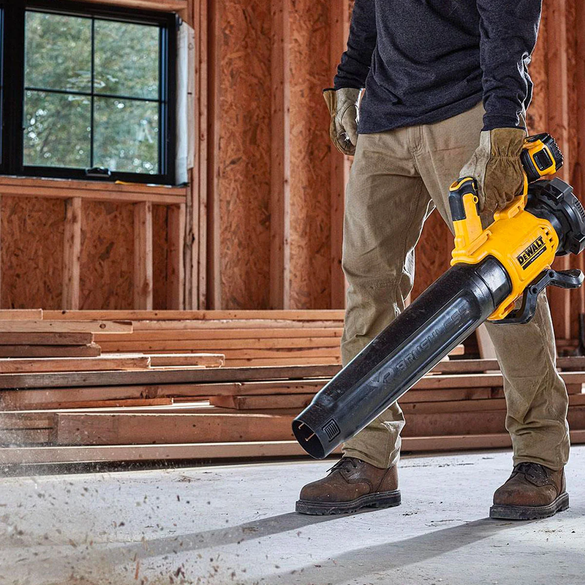 DeWALT 6Ah XR FLEXVOLT Battery Pack - 6Ah battery pack with voltage up to 54V to deliver unprecedented power - Image 4