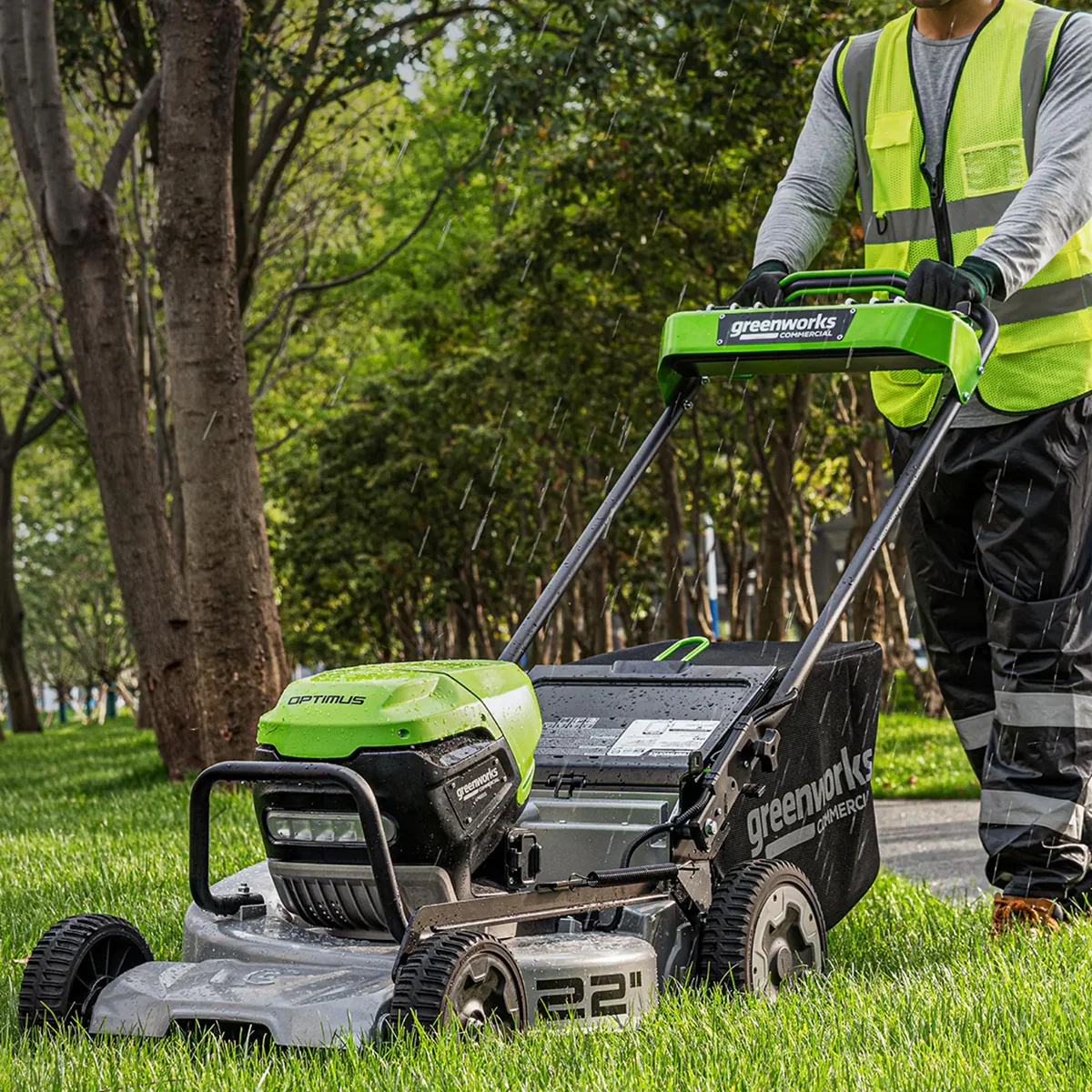 Greenworks ATM22 82V 22in SP Lawn Mower [2504307AU] - 22in commercial self-propelled mower with 82V battery power - Image 4