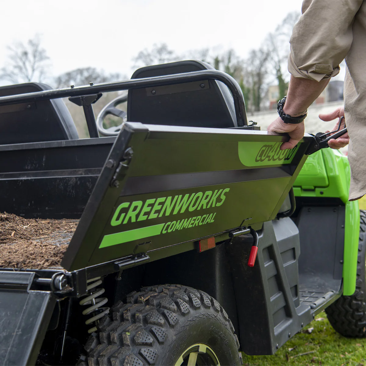 Greenworks Commercial CU400W 82V Work Utility Vehicle [7402507AU] - Robust 8kWh Work UTV, can go up to 105km on a single charge! - Image 3