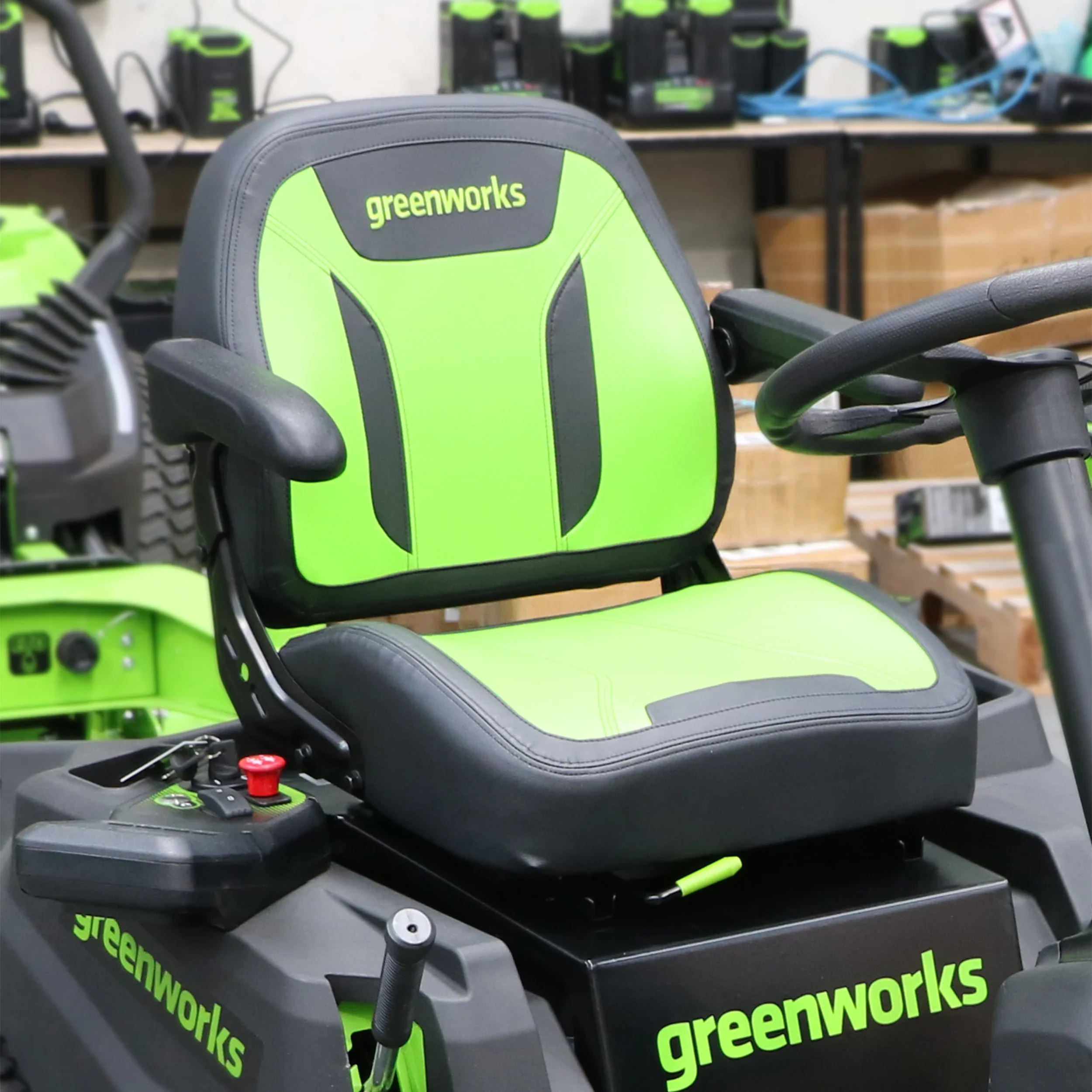 Greenworks CRT426 60V Gen 1.5 42″ Ride-On Mower [7405607AU] - Image 11