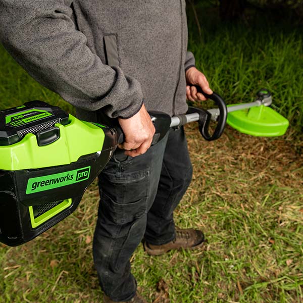 Greenworks ST60L04 60V Pro 40cm Straight Shaft String Trimmer - Lighter and has the power of a petrol trimmer. - Image 4
