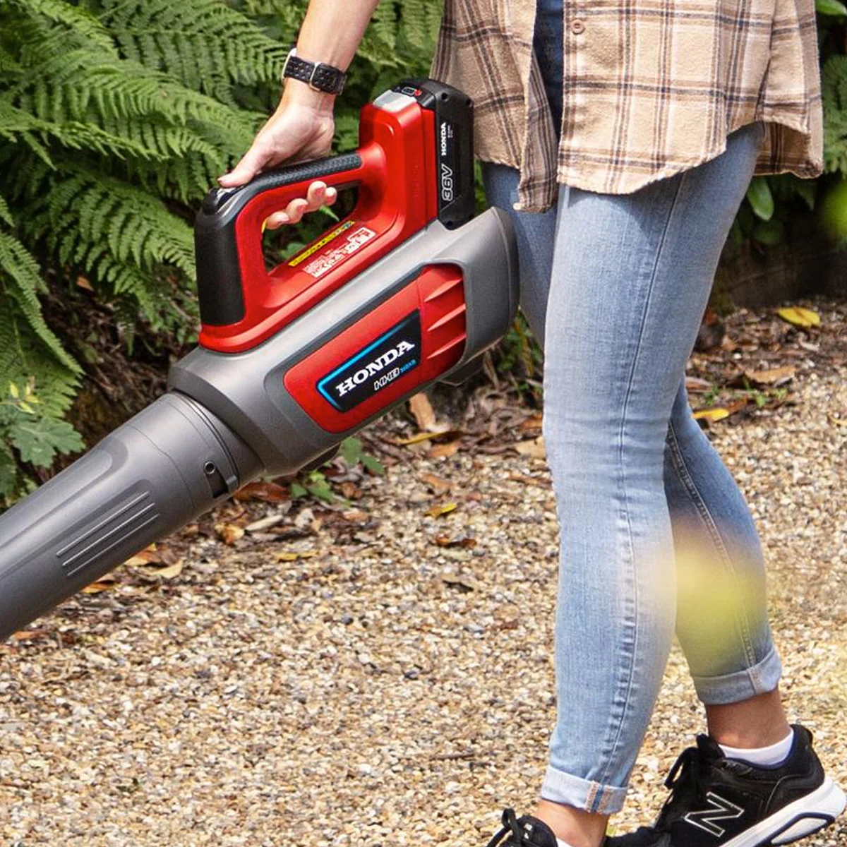 Honda HHB36BXB Domestic Blower - Powerful lightweight battery blower with full variable speed control! - Image 3