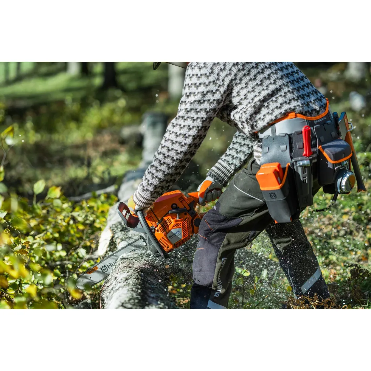 Husqvarna 450S Chainsaw - Powerful and Robust chainsaw with Smart Start®. You will feel the power, not the weight. - Image 5
