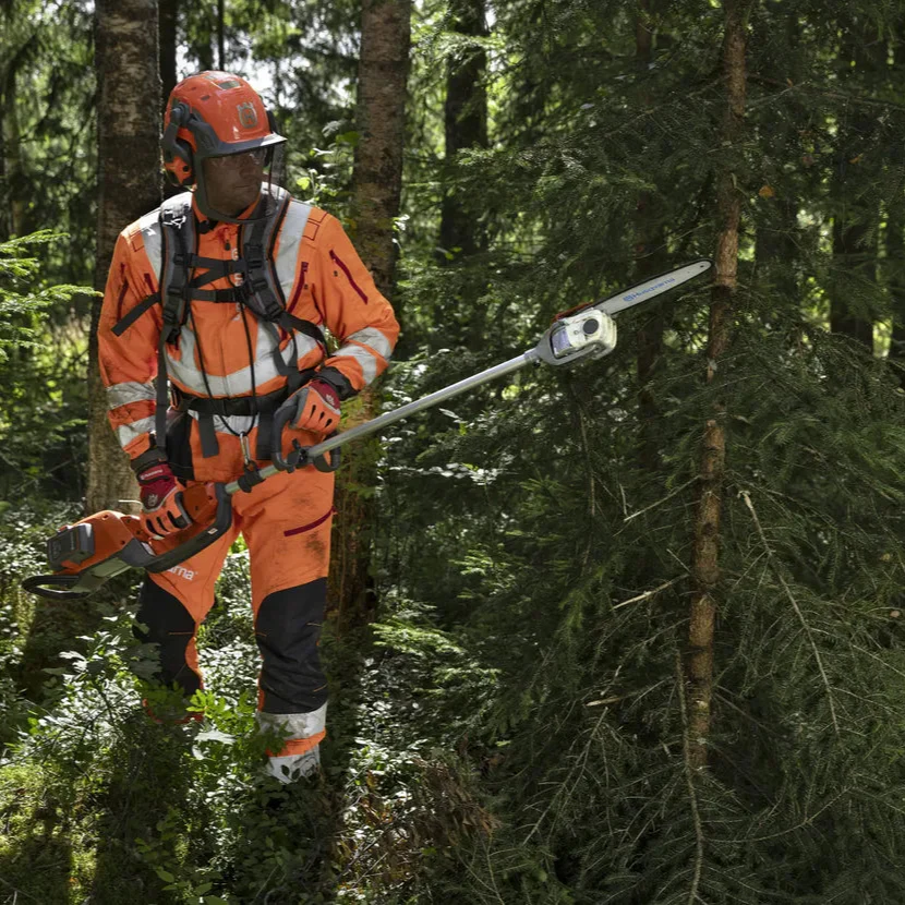 Husqvarna 530iPX Battery Pole Saw - Battery forestry clearing saw designed for easy handling in tough terrain - Image 4