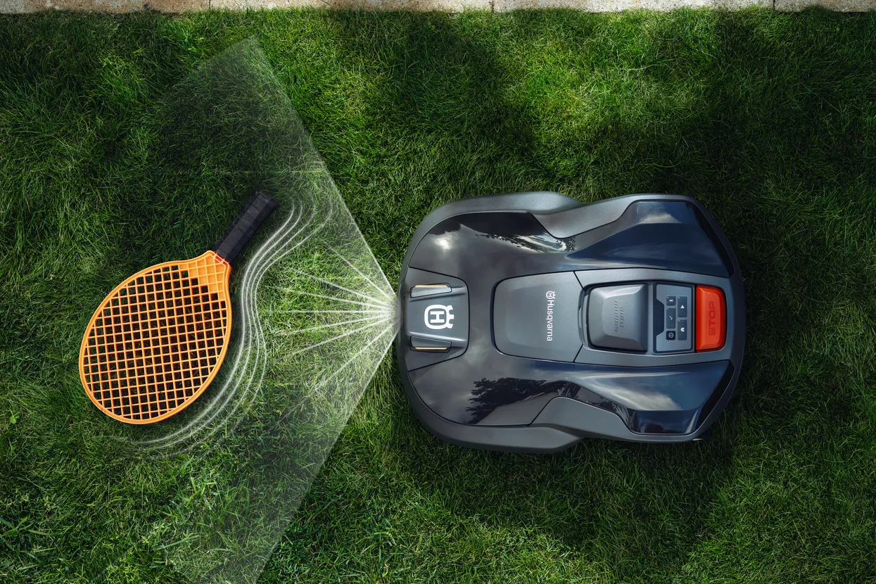 Husqvarna Automower® 308V - AI vision technology and 800 m² capacity - Image 4