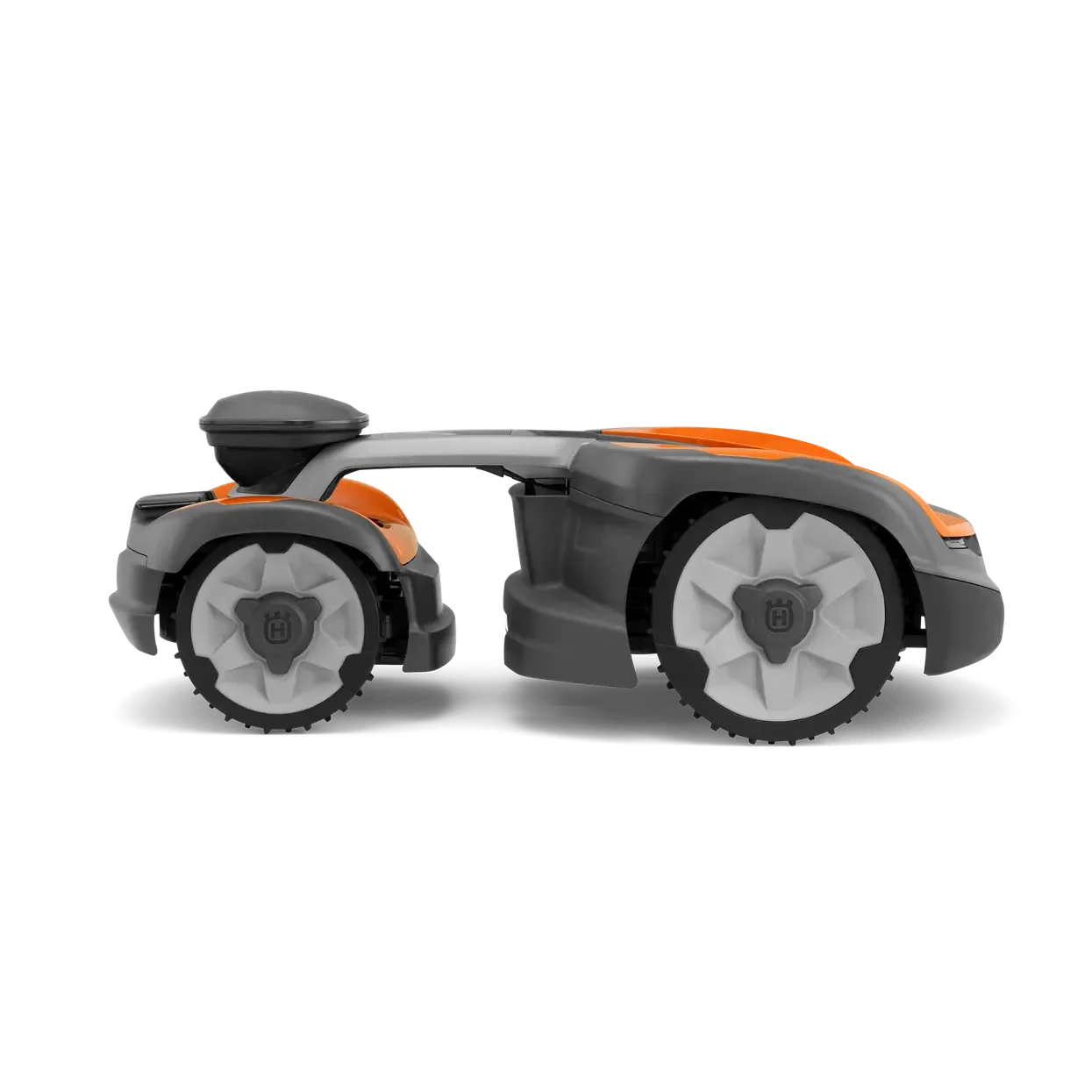 Husqvarna Automower® 535 AWD EPOS® - Wire free robotic mower with all-wheel-drive for steep slopes up to 70%. - Image 6