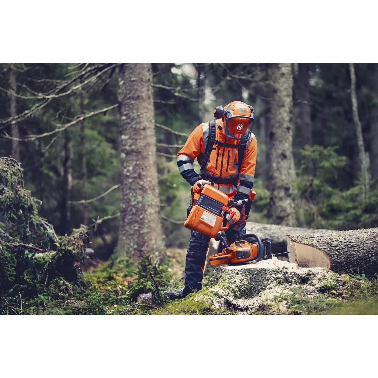 Husqvarna Combi Can 5 + 2.5L - Refuel without splash or waste. - Image 4