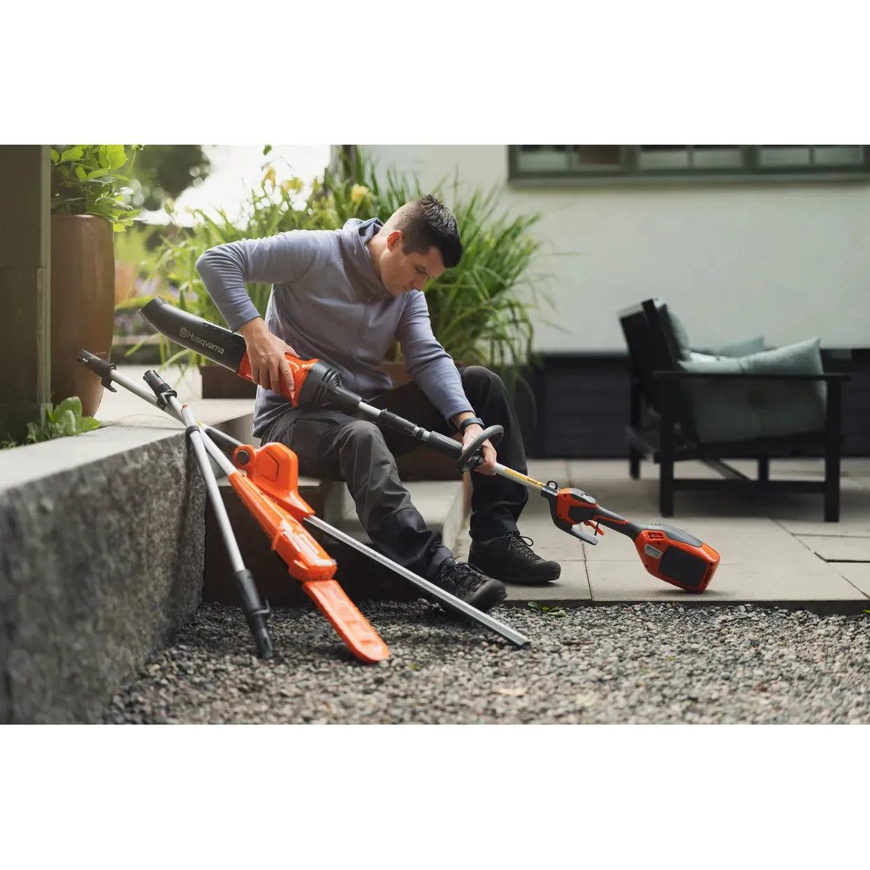 Husqvarna DB110 FLXi Blower Attachment - Blower attachment for clearing leaves and grass clippings. - Image 4