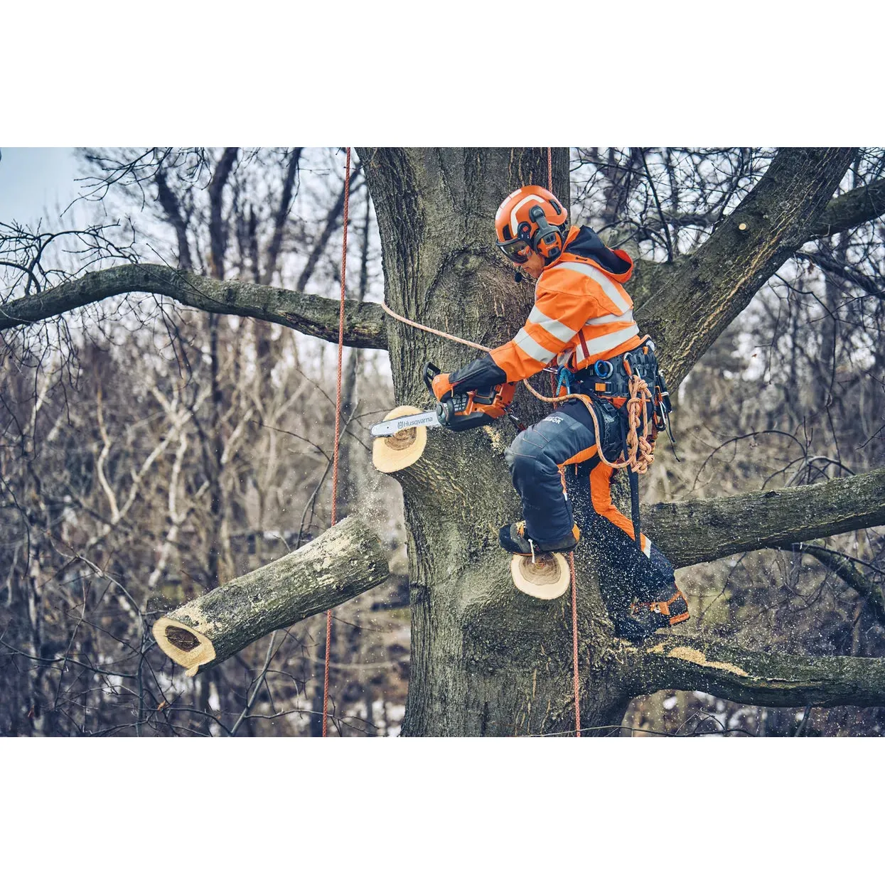 Husqvarna Rigging Rope - Strong and abrasion-resistant rigging rope. - Image 2