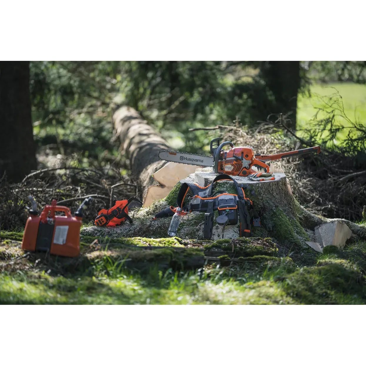 Husqvarna XP Synthetic 2-Stroke Oil - For tough use with high loads and engine speed. - Image 4