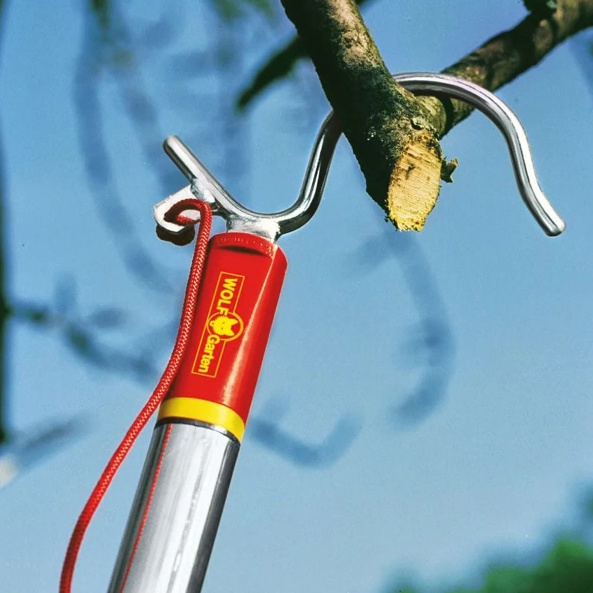 WOLF-Garten RT-M Multi: Branch Hook - BACK IN STOCK - The effortless way to remove cut branches from trees - Image 2