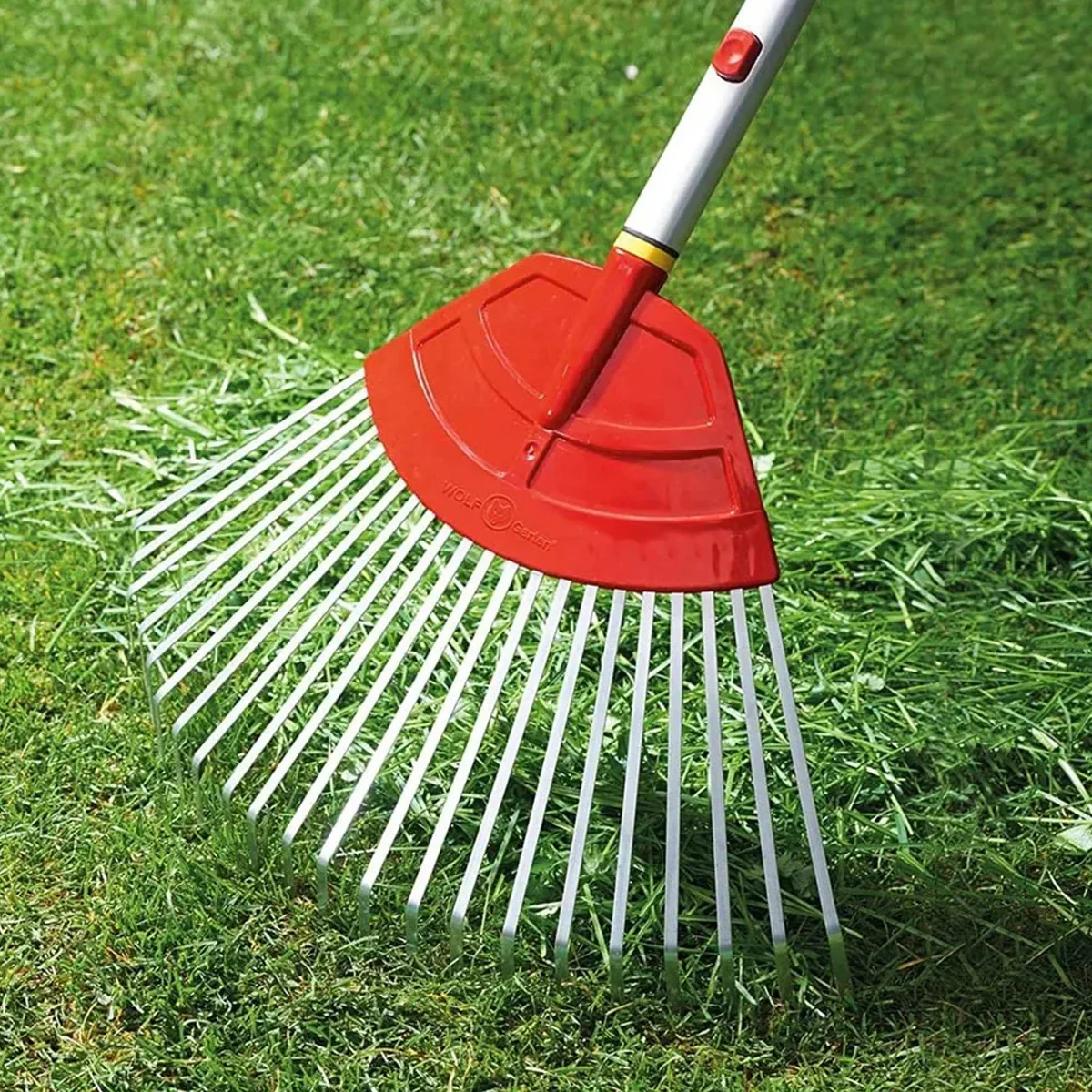 WOLF-Garten UF-M Multi: Lawn Rake - Flexible, hardened German steel tines and 50cm working width - Image 2